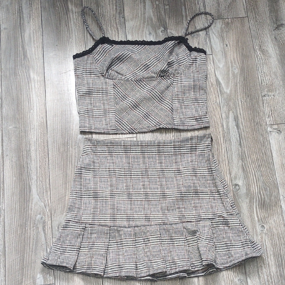 Kirious Lös Angelas Plaid Women's Skirt Set M NWT